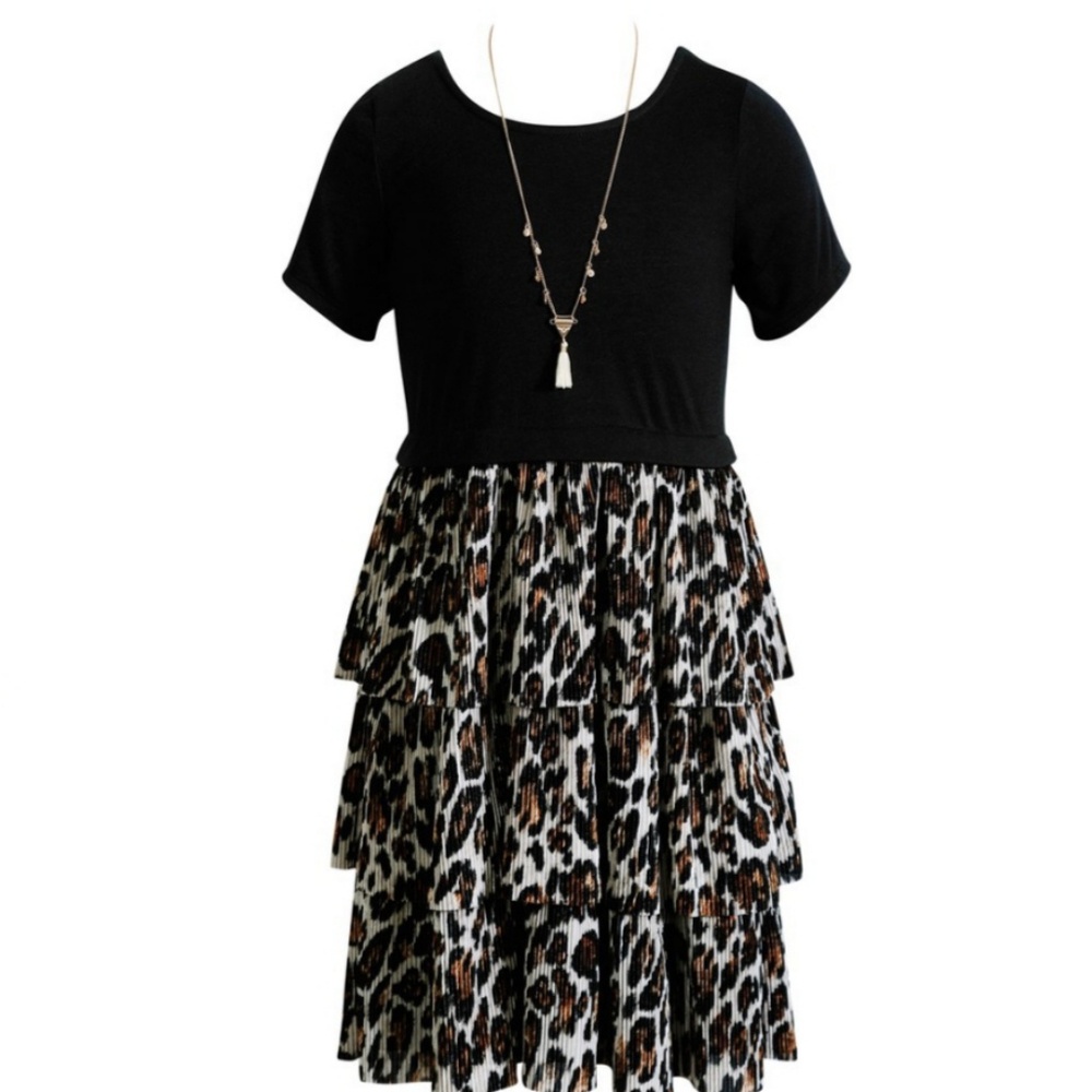 Girls size 8 Emily West dress with necklace